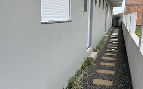 Havana Flats - Apto térreo 700m praia - Área Gourmet com 3 churrasqueiras
